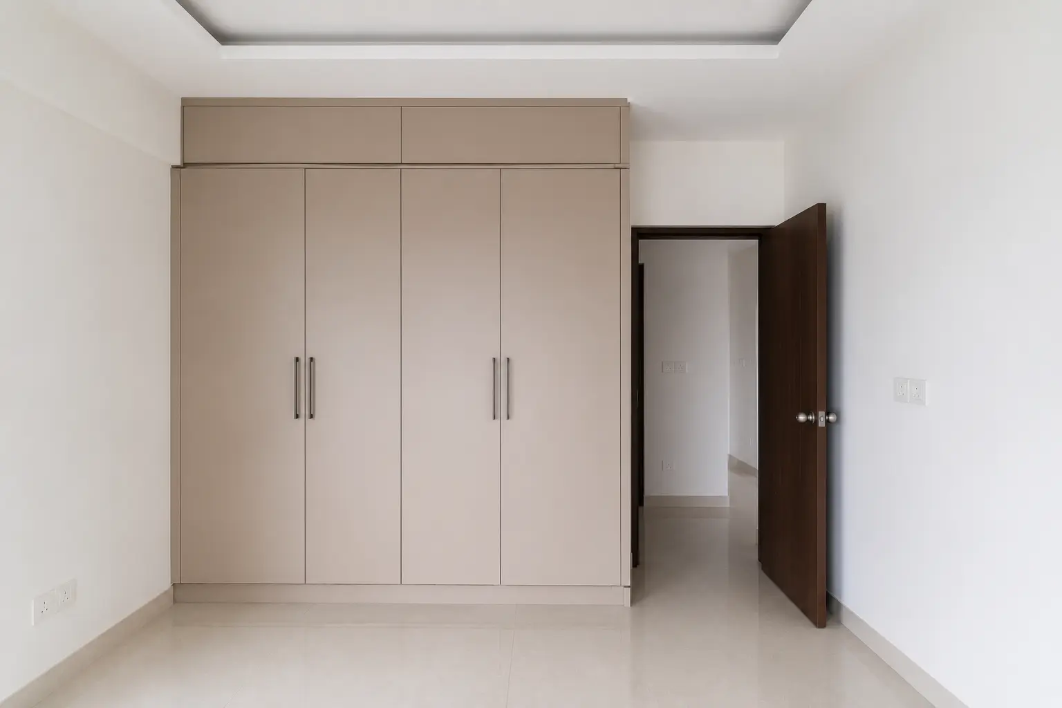 Wardrobe storage after